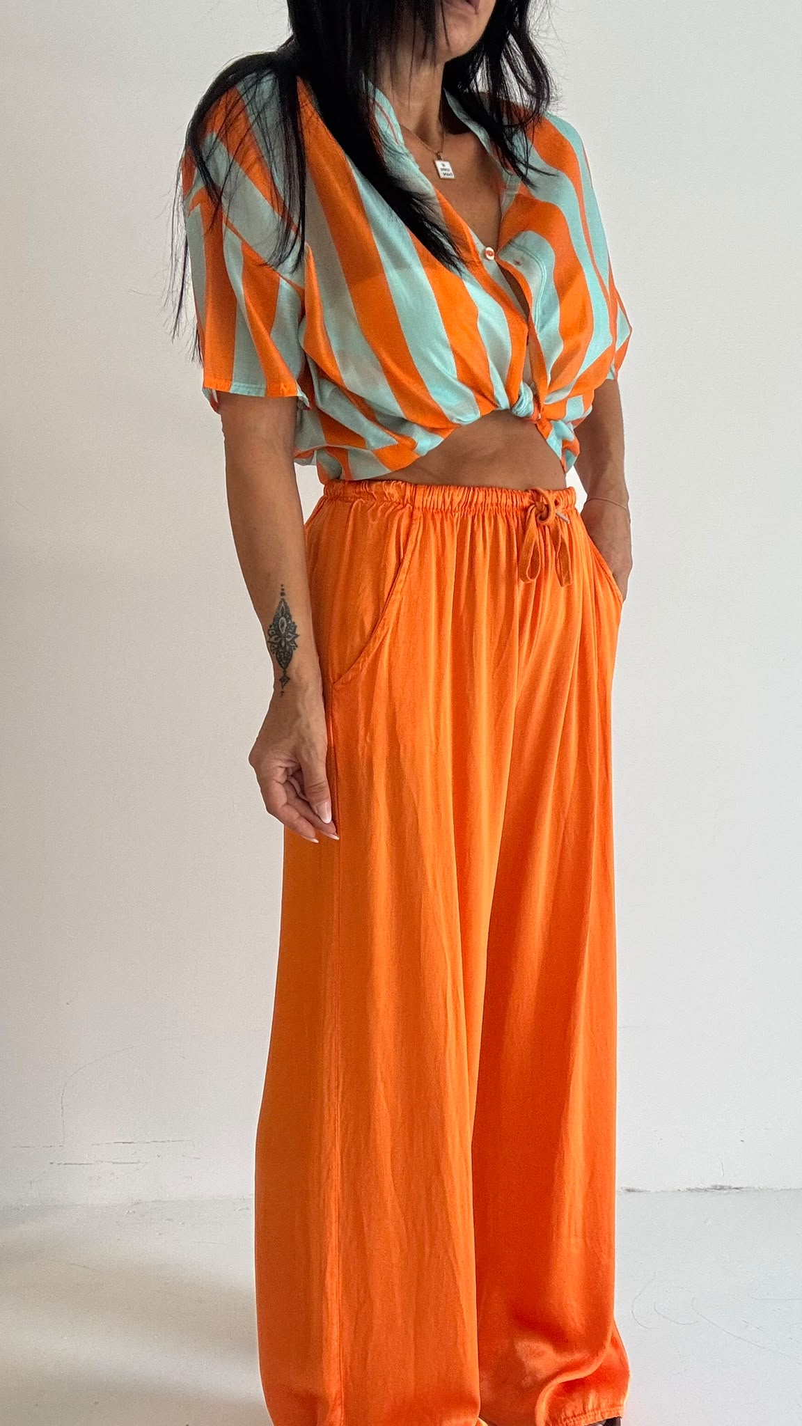 pantalone satin