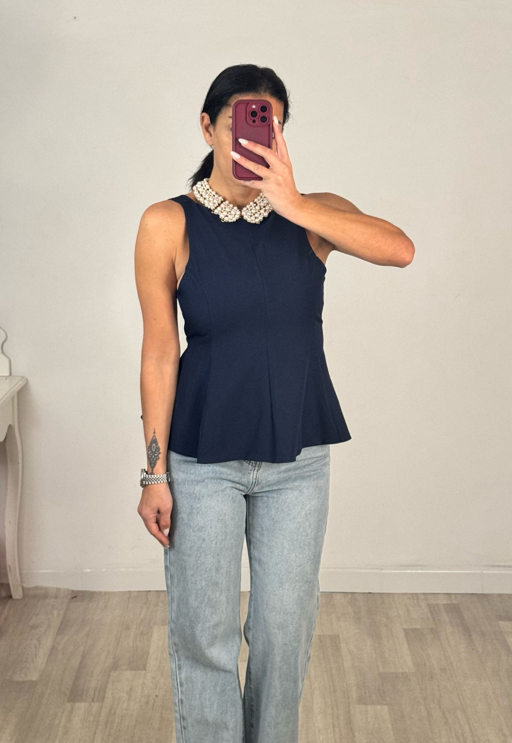 TOP CUT-OUT
