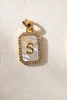 Charm Iniziale