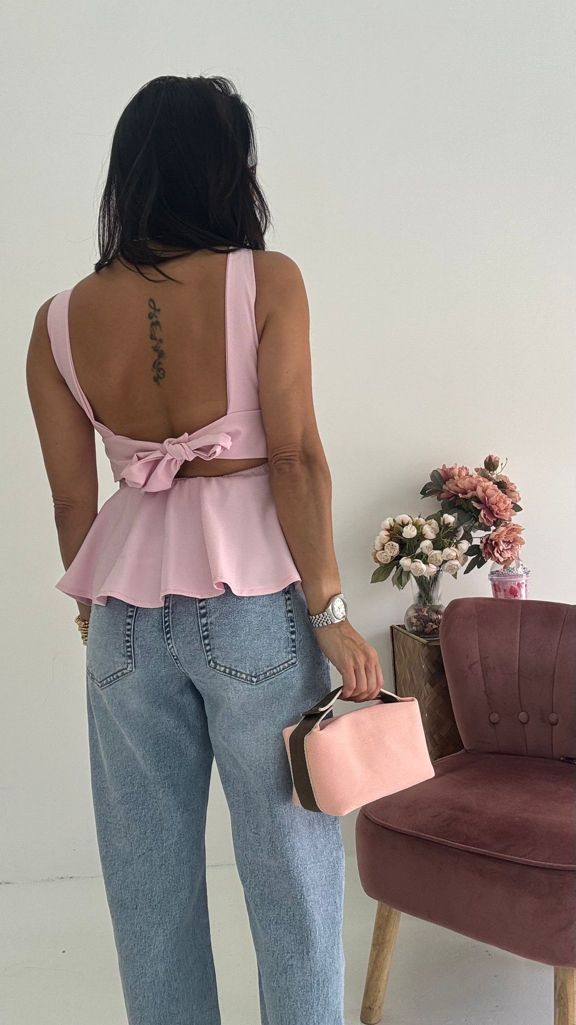 TOP CUT-OUT