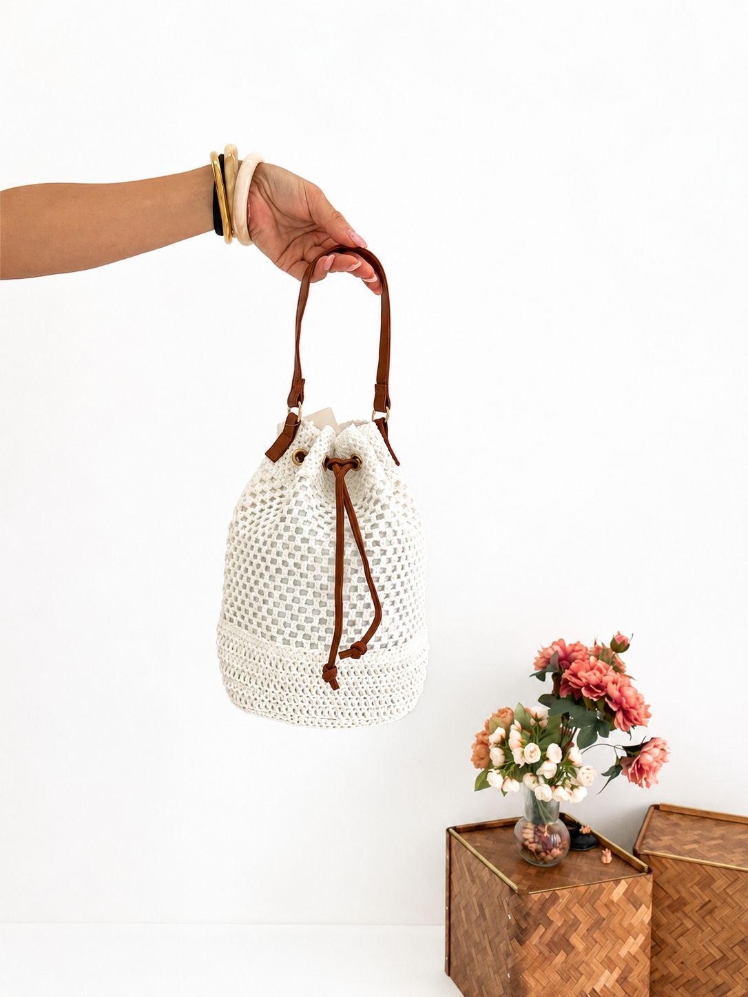 Bucket Bag Rafia
