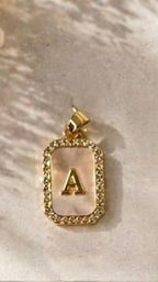 Charm Iniziale